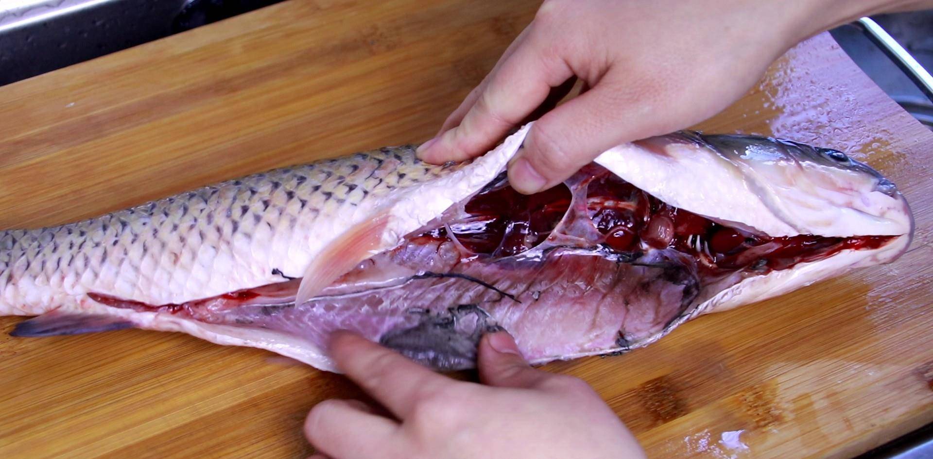 饭店的厨师到底是怎么处理鱼的?