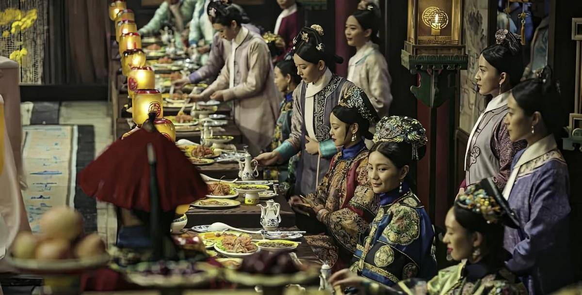 古代物质匮乏皇帝每顿吃些什么有现代普通人吃得好吗