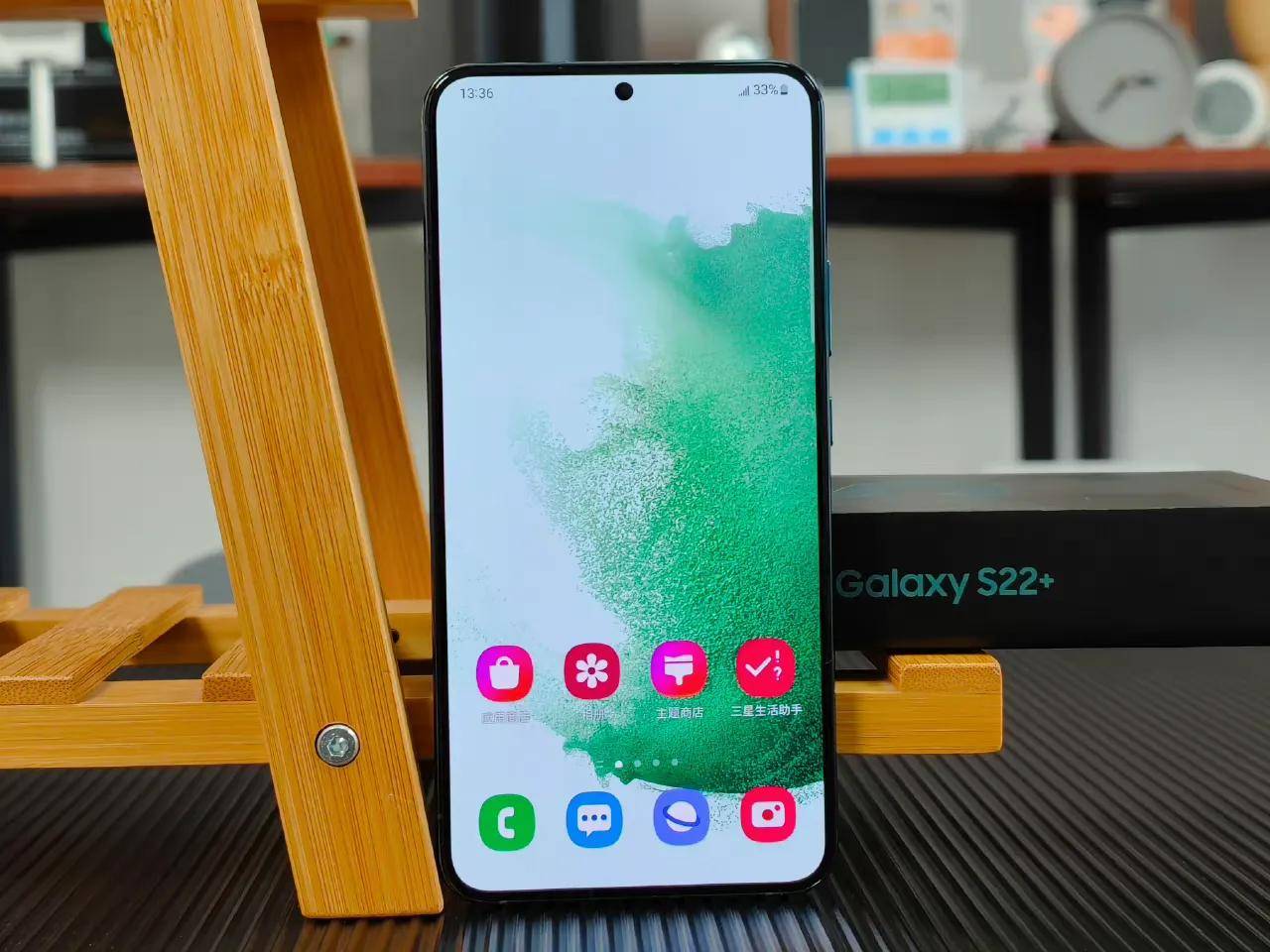 原创最精致的一款手机三星galaxys22真机图赏