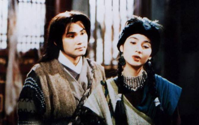 古龙笔下的第一暗器孔雀翎,能与之媲美的也只有小李飞刀_方龙_白玉京