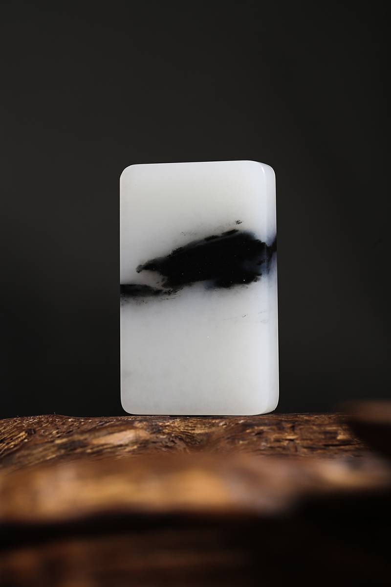 玉雕琢魂丨水墨丹青新疆和田青花籽料墨趣生动气韵无穷