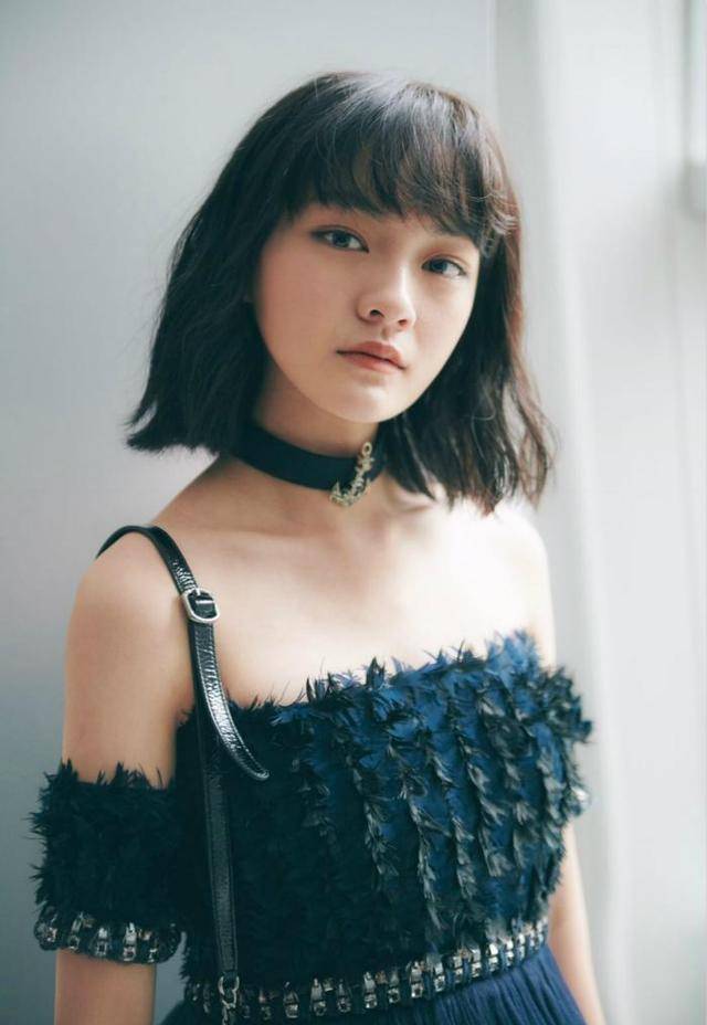 原创文淇近照瘦了鼻子轮廓明显脸部线条也好看更有女明星的样子了