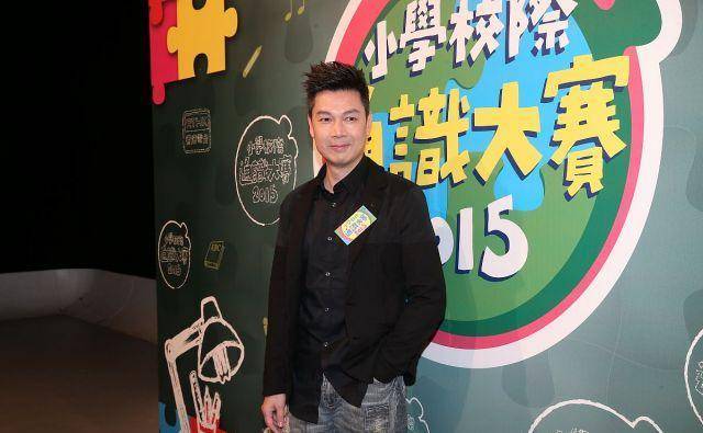 近照憔悴样一头白发判若两人,前tvb金牌司仪曾因偷食身败名裂