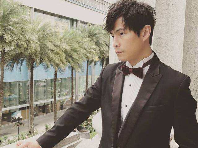 43岁孙协志近照头发灰白显沧桑,自曝曾脱发严重,但拒绝戴假发