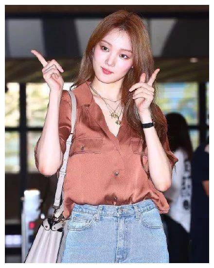 我们姐姐swag的感受只能用挑衅的头发来表达吗?