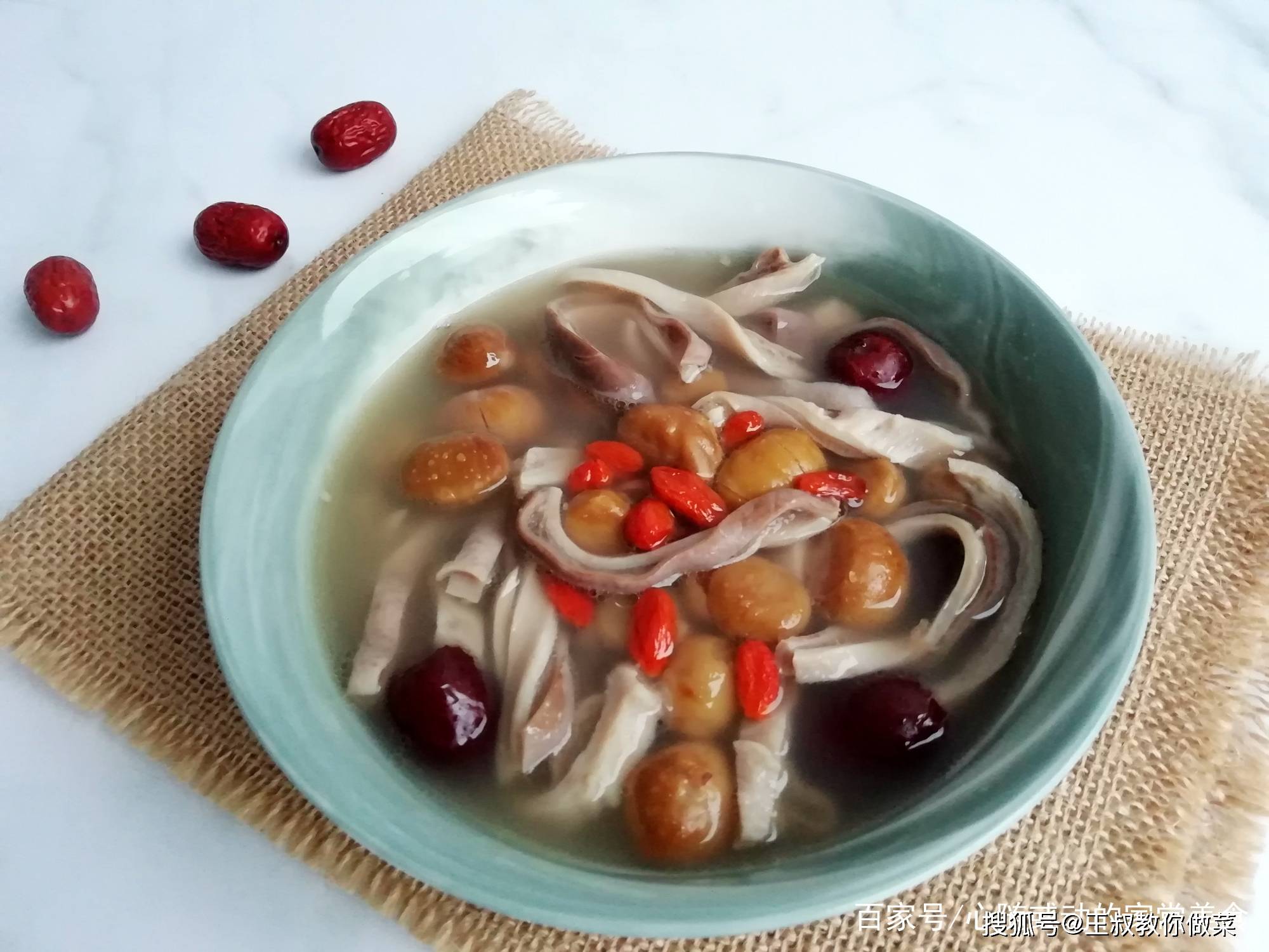 原创秋分过后多喝汤分享6道家常靓汤养好脾胃体质强冬天少生病