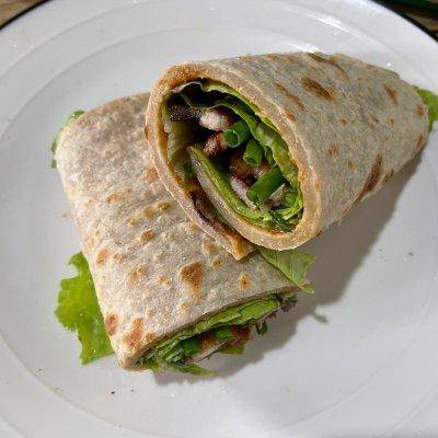 葱伴侣豆瓣酱能蘸善炒杂粮饼卷五花肉