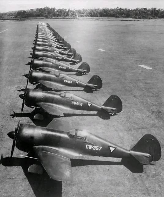 1941年底荷兰空军装备的cw21"恶魔"轻型战斗机cw21"恶魔"轻型战斗机