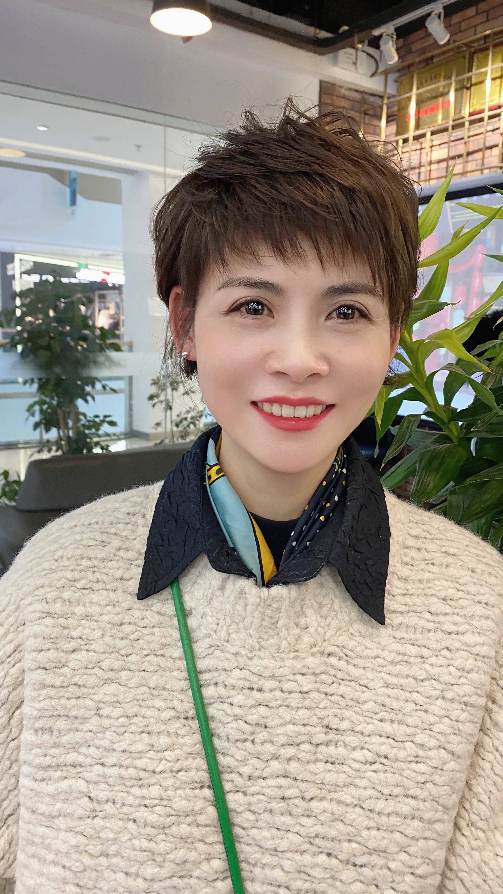 天热剪短发最火特别是这3种女性剪完都很美