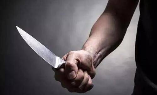 山东女子跳广场舞不忠染上艾滋男子崩溃连捅女子20多刀纪实