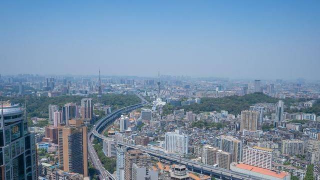 这里曾是全国第一高楼，广州人口中的“63层”，风景真的绝了