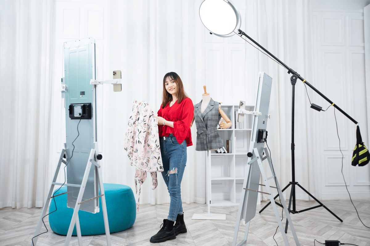 为什么服装行业直播带货都要有全身直播灯呢