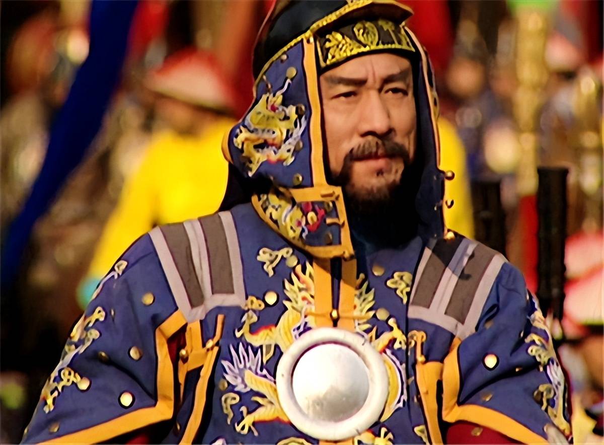 其次,在当时,杭州将军仍旧是清朝的驻防将军,是清朝驻防八旗中的最高