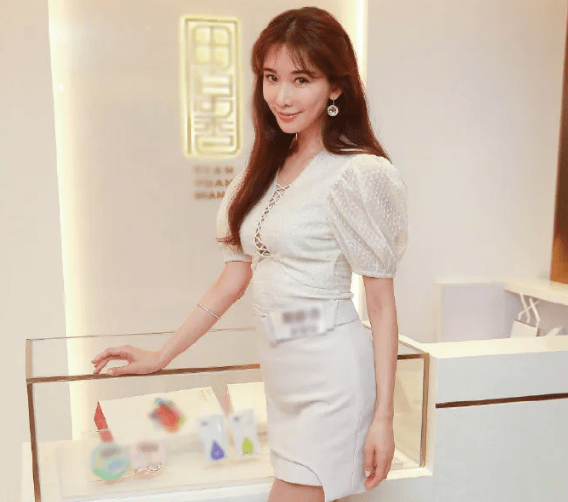 林志玲不愧是台湾第一美女颜值身材一直棒穿衣风格也超级好