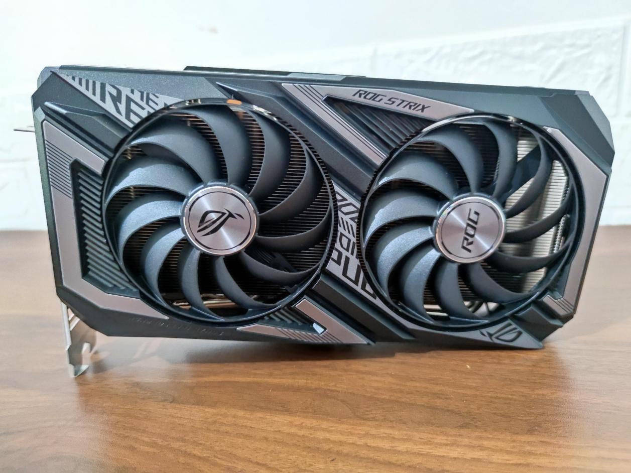 原创开箱rog猛禽rx6600xt刚买就降价是矿卡吗