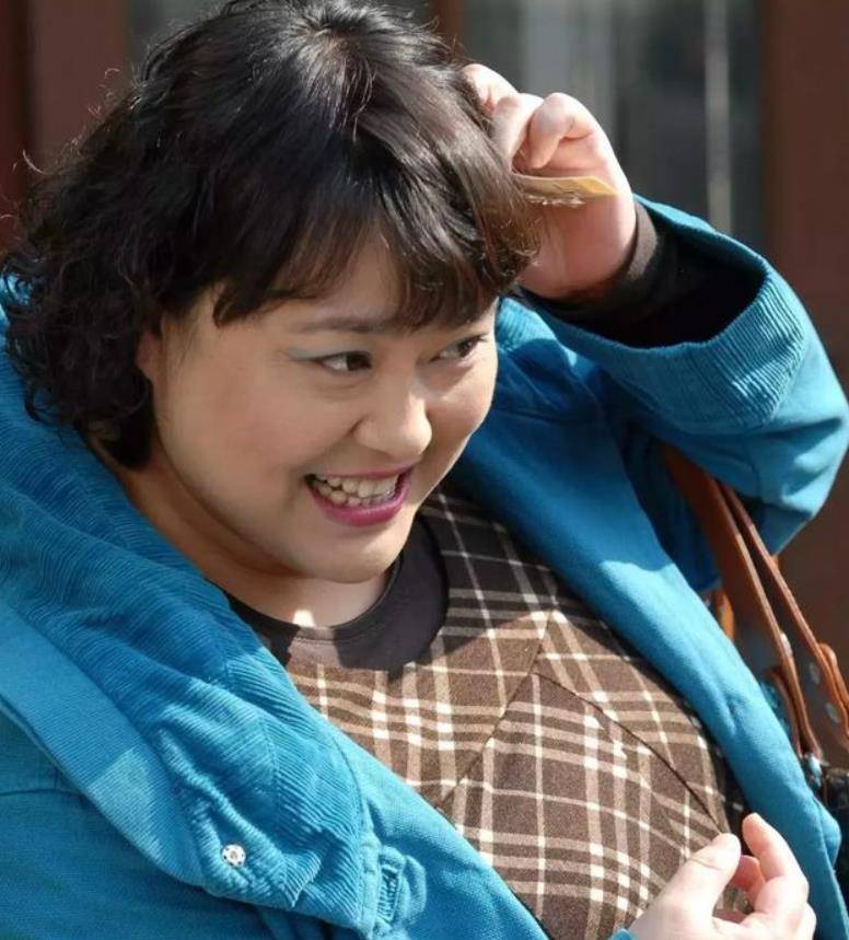 原创她是胖婶专业户女儿生病找前夫借钱被拒今瘦身后颜值飙升