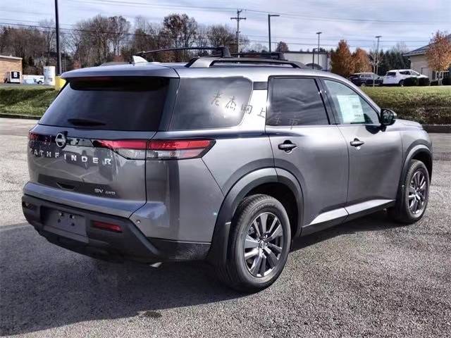 年内国产新款日产探路者亮相空间不输途昂大七座四驱霸气