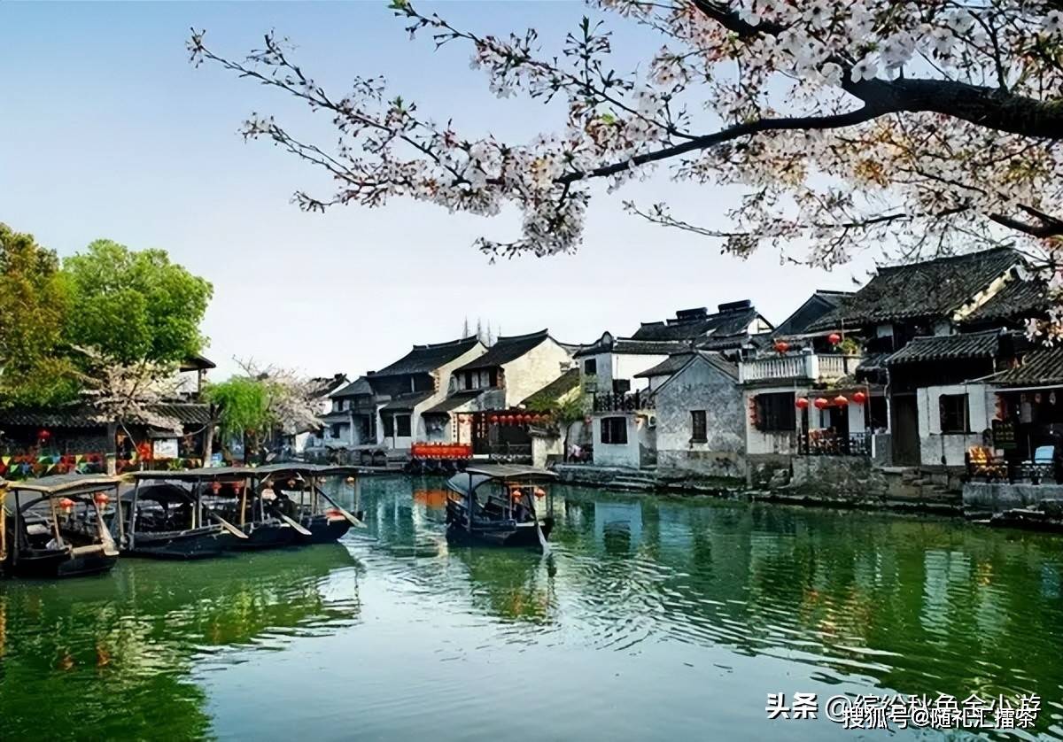 中国最美的十大古镇，远离城市喧嚣，古朴秀丽，你打卡过几个？