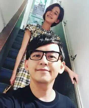 黄子佼找女友果然"厉害"_孟耿_曾宝仪_夏宇童