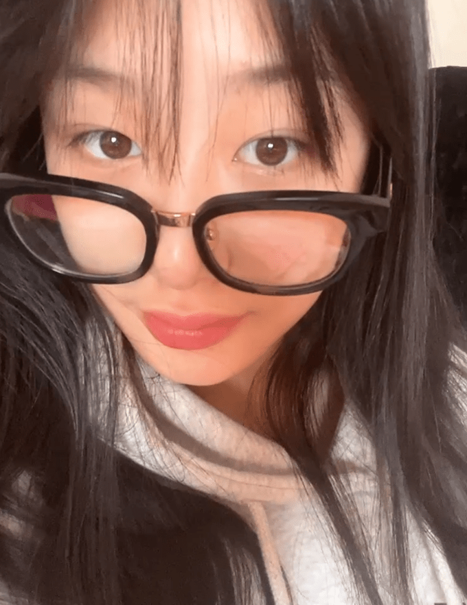 原创吴启华13岁女儿近照颜值高被外婆抚养长大拒跟老爸到深圳定居