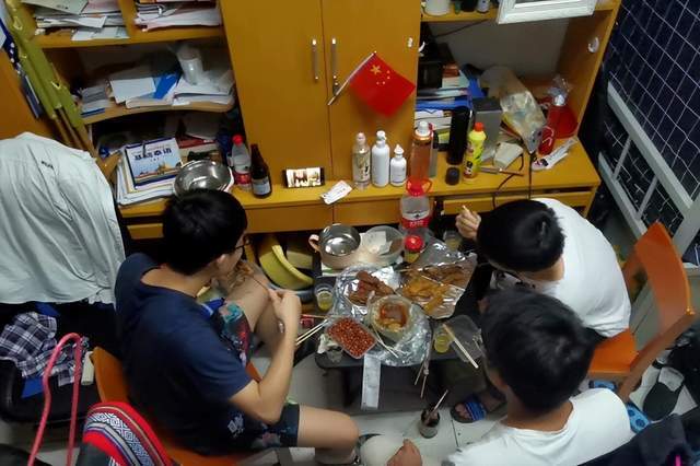 男生宿舍vs女生宿舍两者相处模式截然不同一不小心就杀青