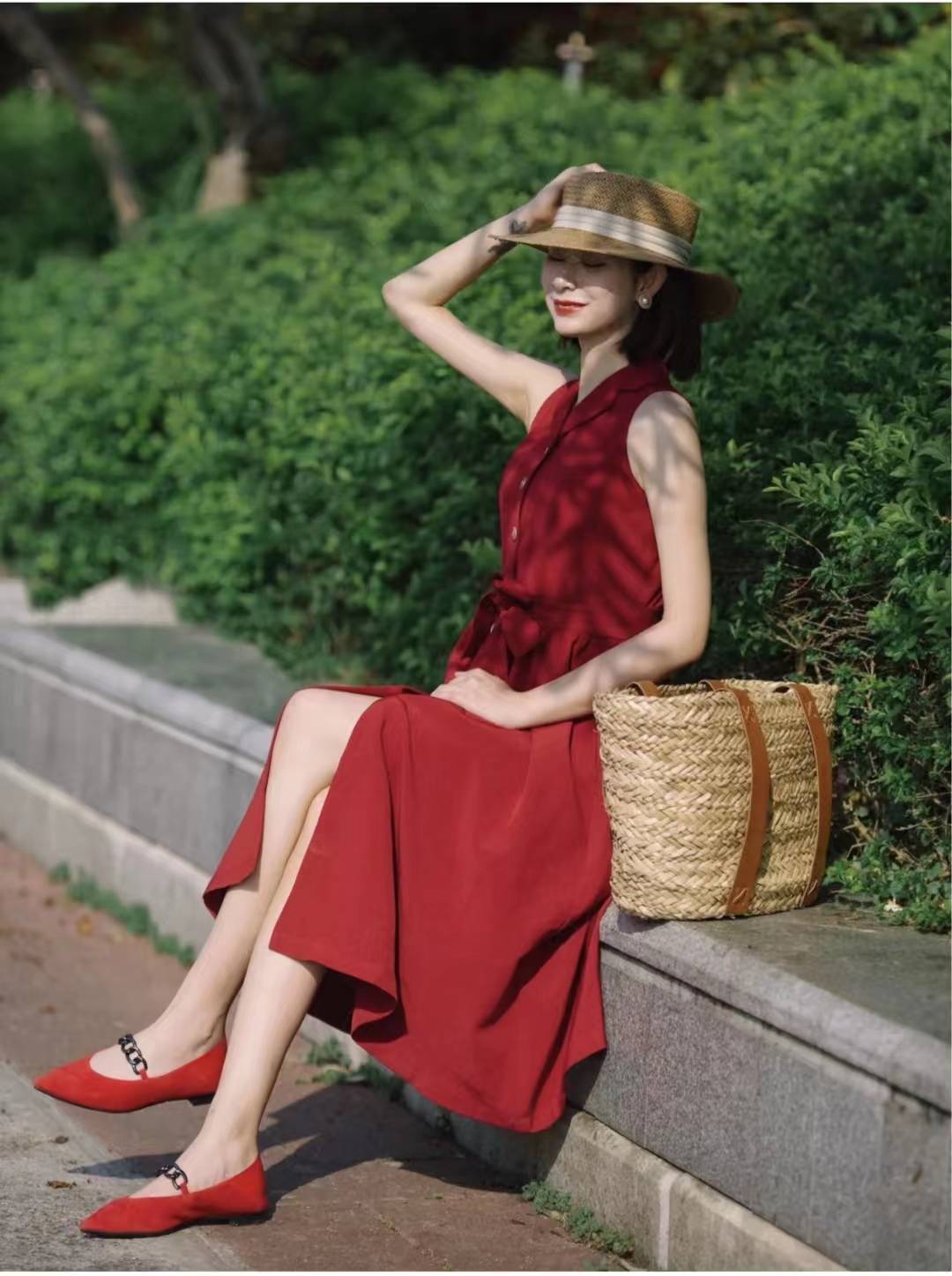 原创红色连衣裙搭配什么颜色鞋子红色长款连衣裙配什么鞋子好看
