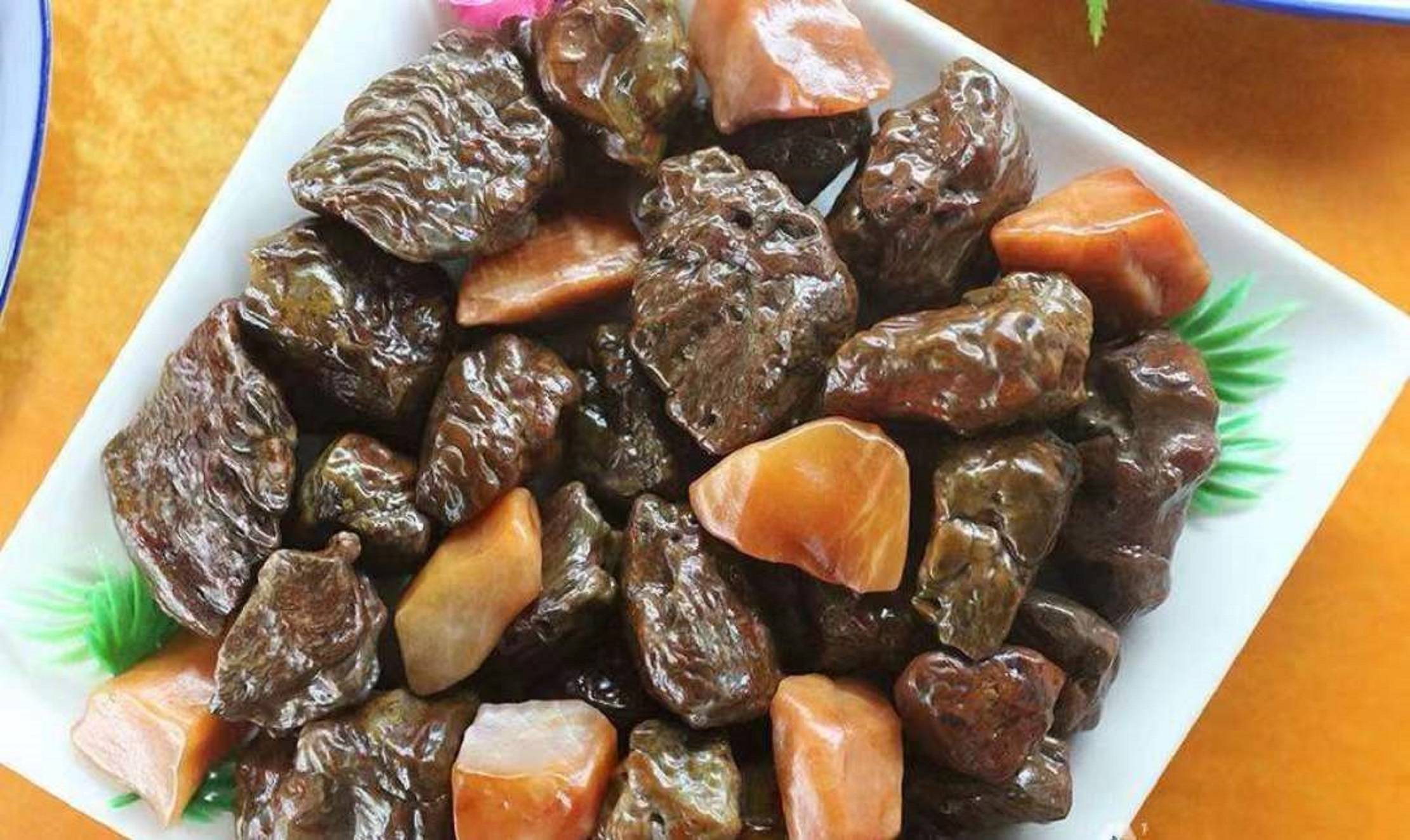 人都是血肉之躯,她的肠胃能受得了吗?