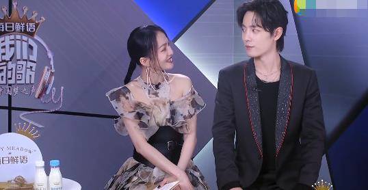 闺蜜背叛,现如今38岁近照曝光,走向人生巅峰_张韶涵_肖战_合作