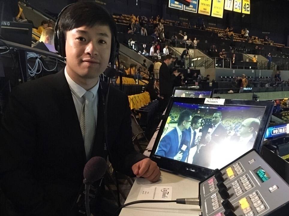 为了收入而离开央视体育的篮球名嘴杨健,据说头发也白了很多,这明显是