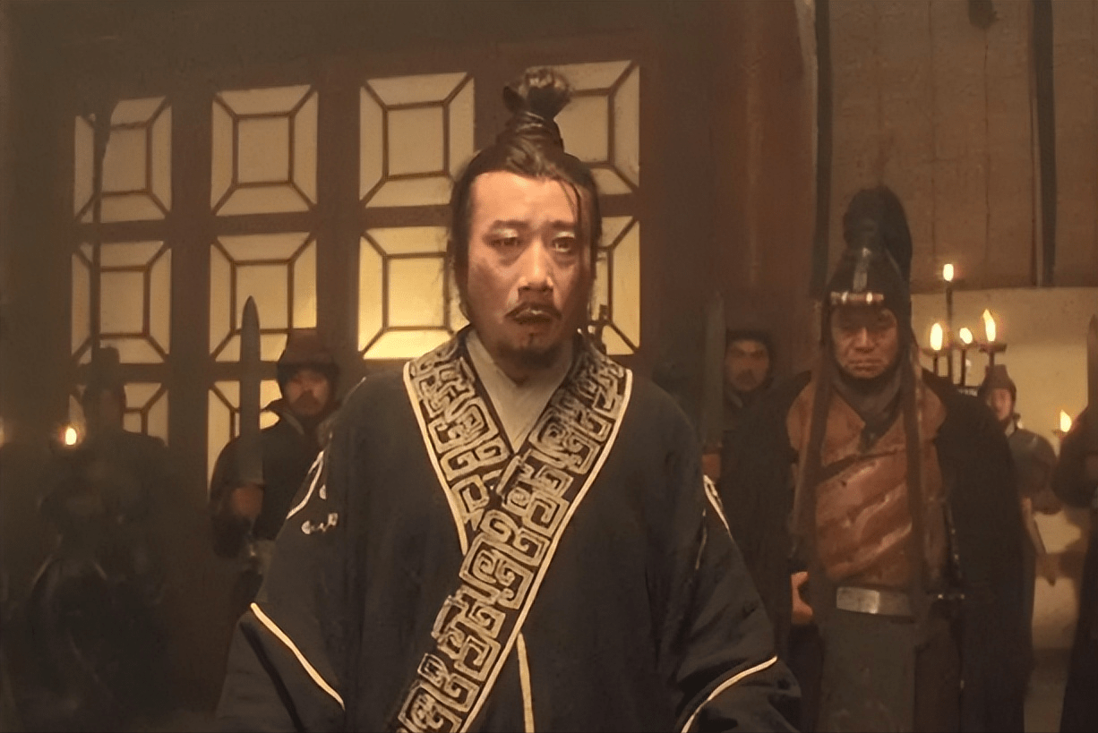 老师饰演的始皇嬴政是在电影《荆轲刺秦王》,当时这一版本的秦始皇