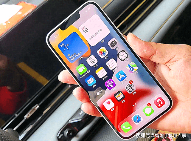 iPhone13使用半年有感：四种情况很后悔，优点也不少！_手机搜狐网