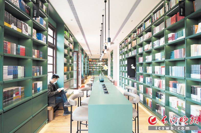 首届全民阅读大会·年度最美书店发布 长沙有两家全国年度最美书店（书香长沙）