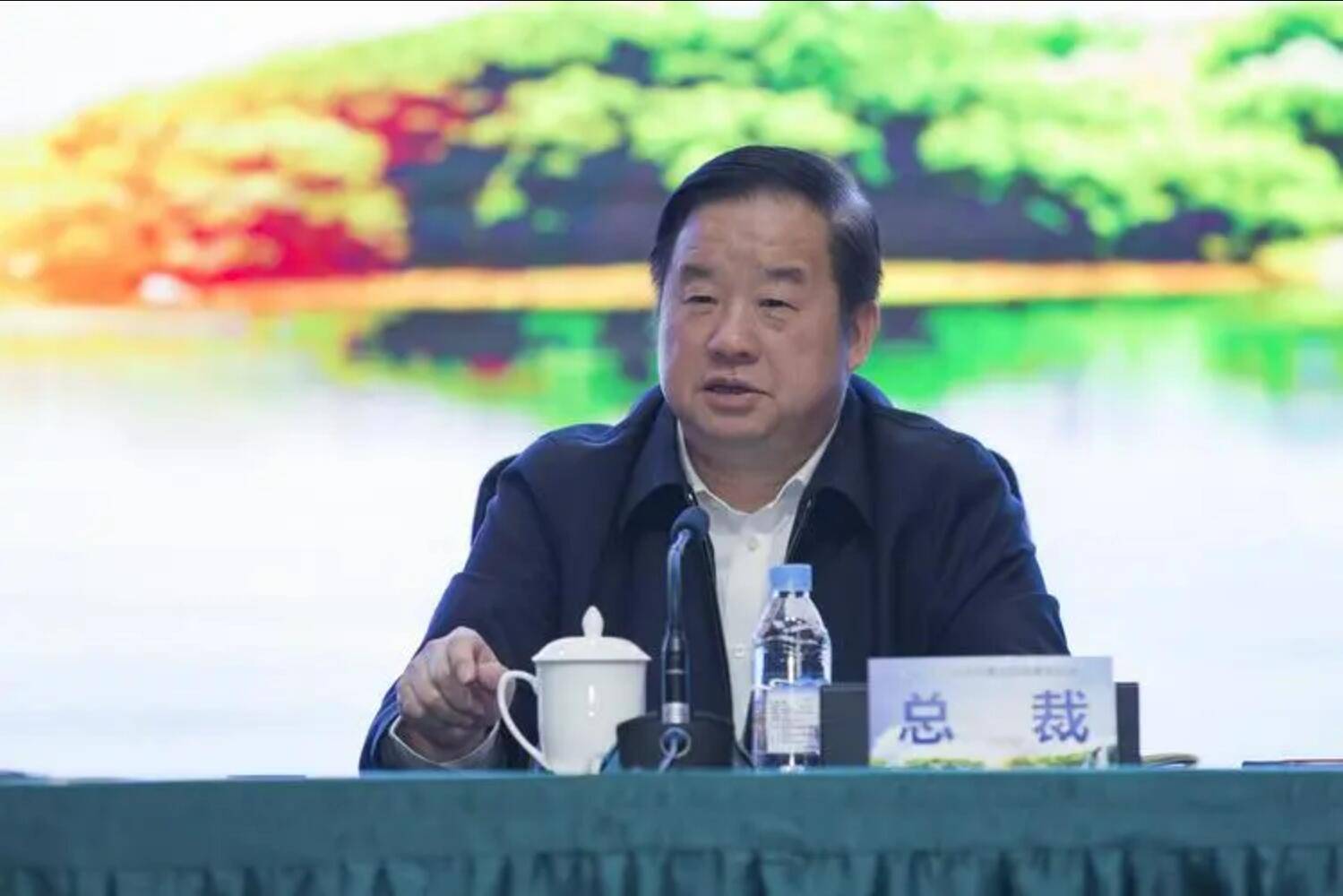 中南大学出了2位首富,湖南大学牛人不少,他是投资教父_中国_财富_梁稳