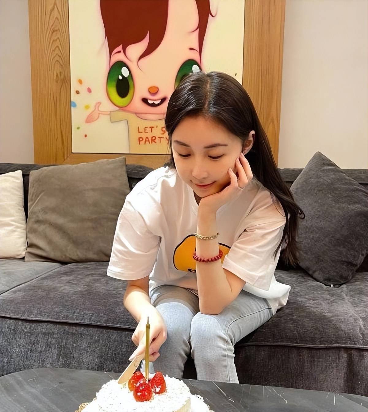 潘玮柏妻子虽然是网红,但颜值身材都挺出圈的,穿衣