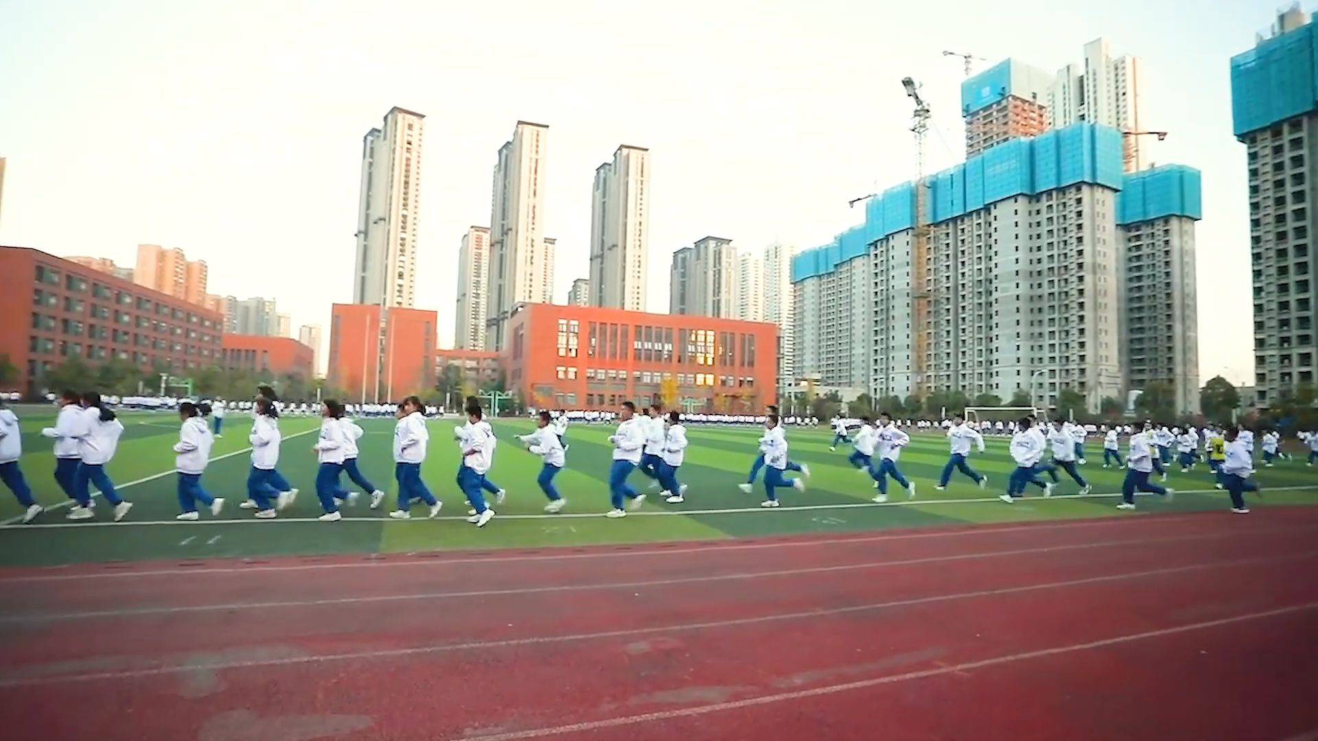 放个远景长沙岳麓区西雅中学大课间集合展示