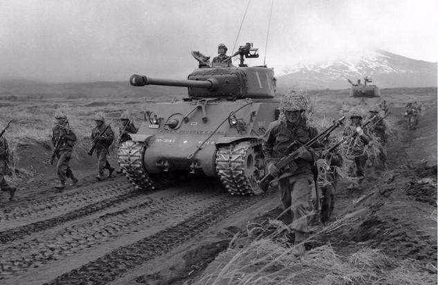 原创1944年安齐奥战役德军第352步兵师奇斯泰尔纳重镇防御战黎明脚步