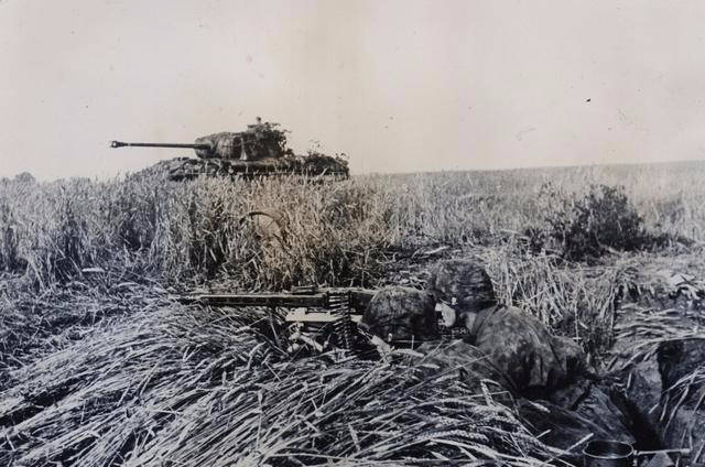 解密德军二战最强陆地装甲猎虎歼击车为何成为压垮德军最后稻草