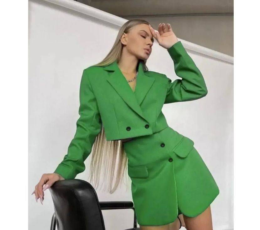 绿色衣服怎么搭？试试这样穿！