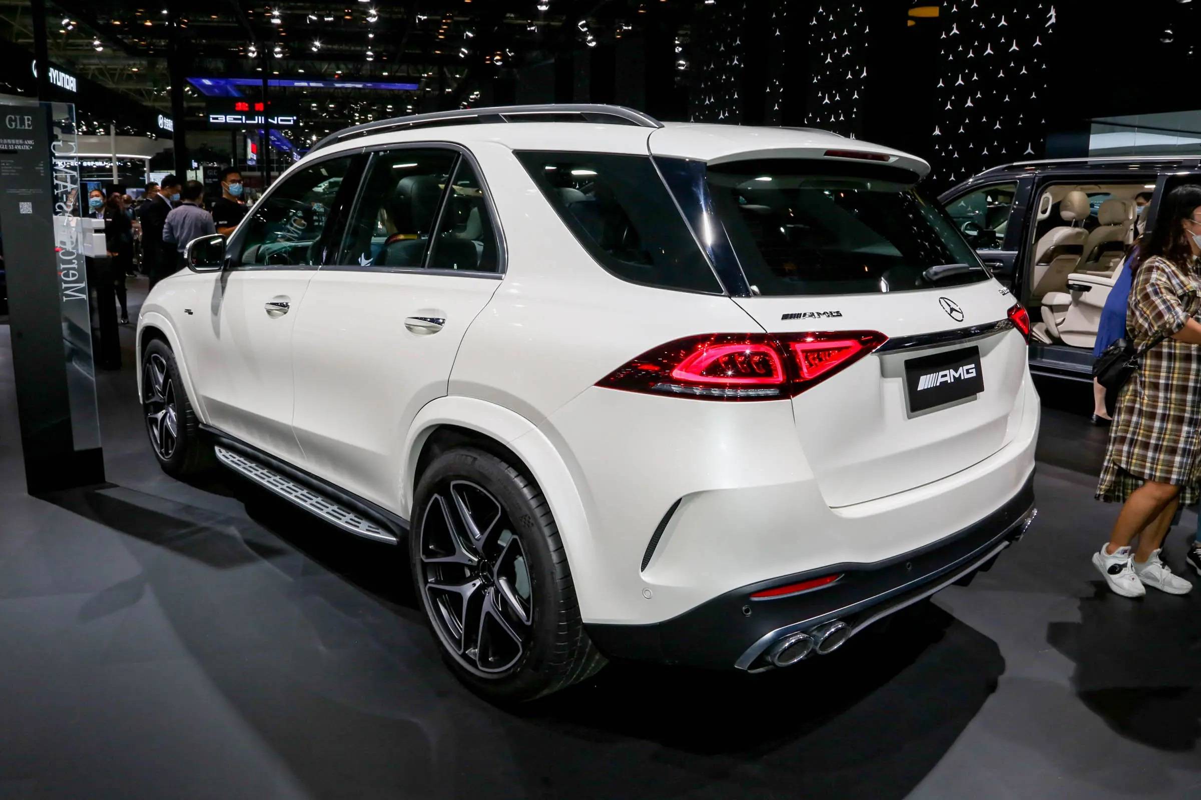 28万元 amg gle 53皓夜版上市 配置升级_搜狐汽车_搜狐网