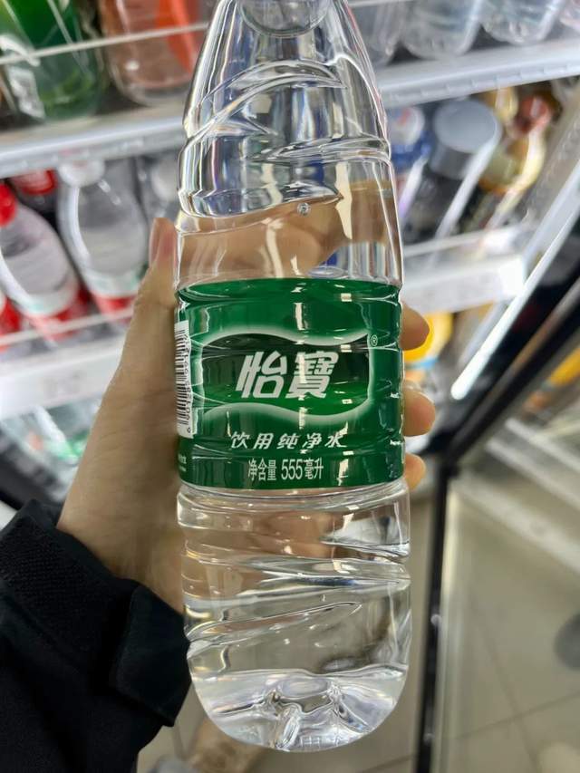 原创怡宝谋上市急坏百岁山