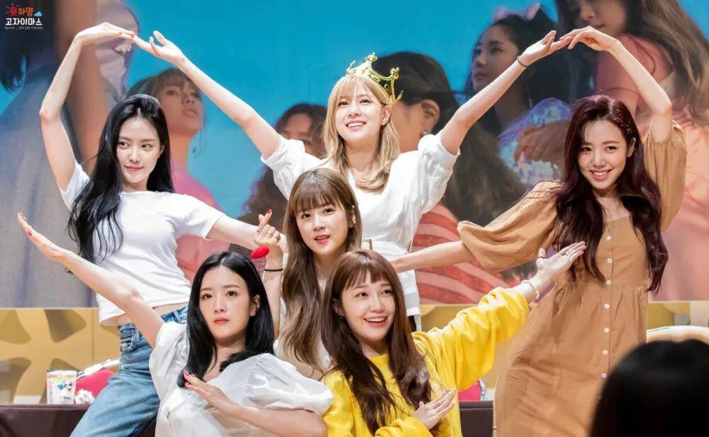 这么多年过去,三代女团里,aoa再度减员,exid两人解约,girls day