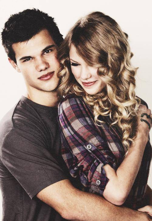 taylorlautner曾經是流行天后taylorswift(泰勒·斯威夫特)的男朋友.