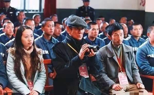 同被张艺谋捧红,一个丢脸丢钱丢感情,一个做导演家庭美满_魏敏芝_邱林