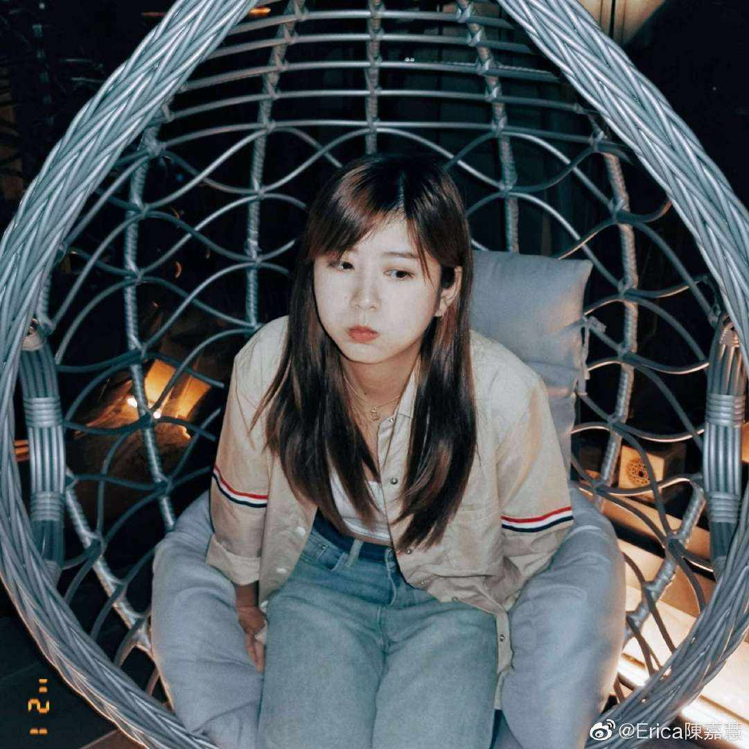 众所周知,12岁就移居日本的陈嘉慧可以说是个"日本通",在日本完成大学