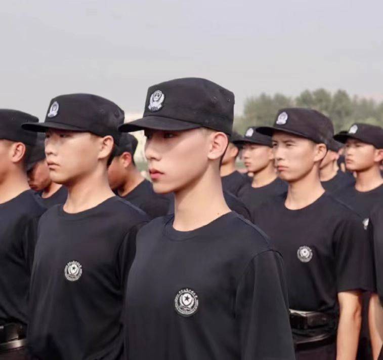 中国人民警察大学警服图片