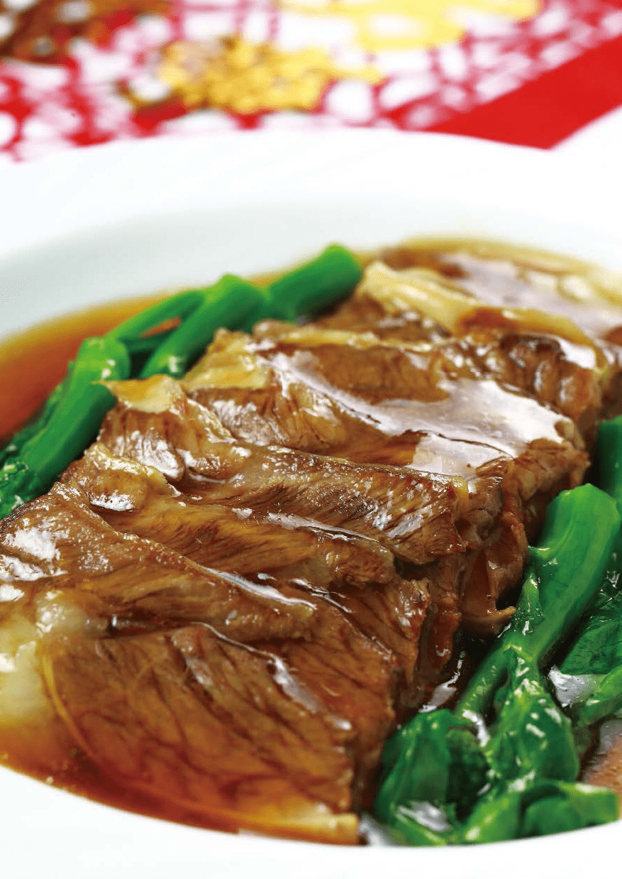 红扒牛肉条便是其中之一,牛肉软烂,老少皆宜,由内而外散发出的肉香让