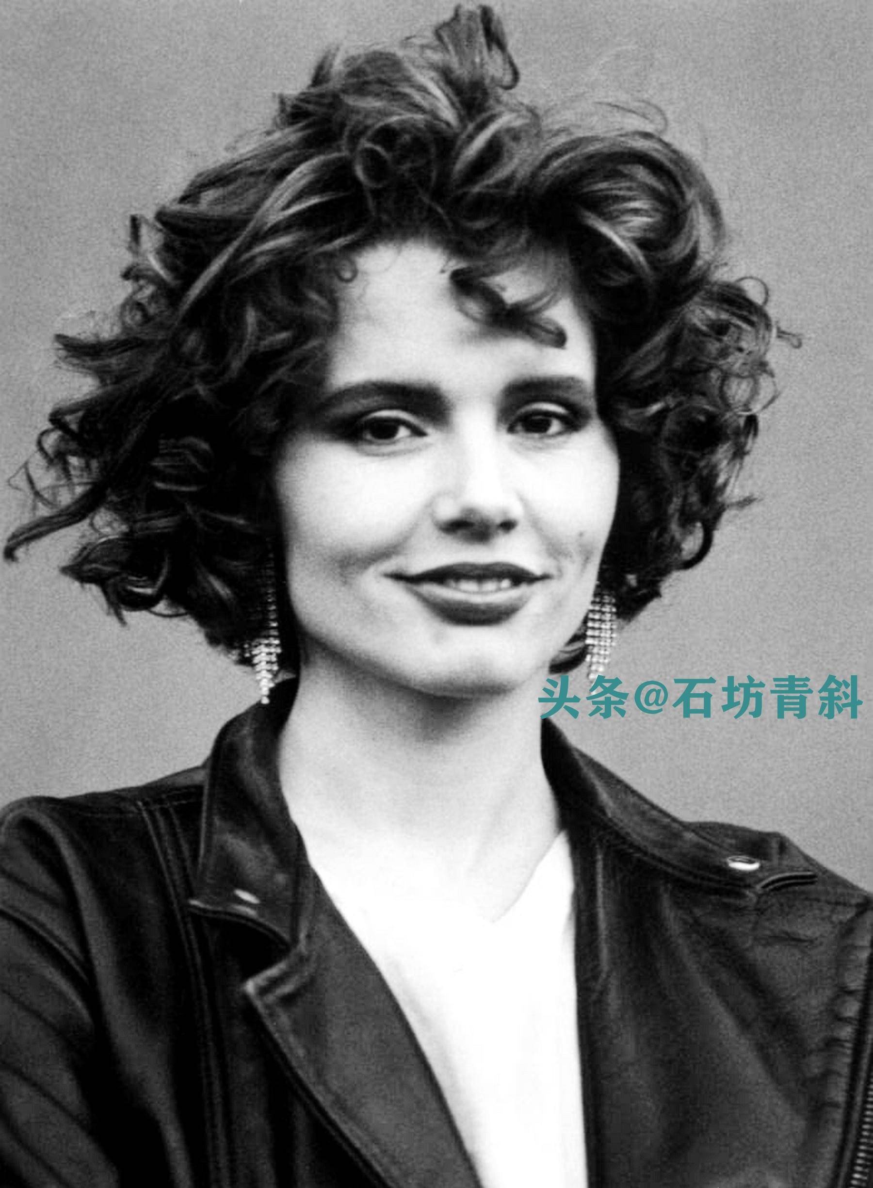 十年内只拍了两部电影_吉娜·戴维斯_影片_变蝇人