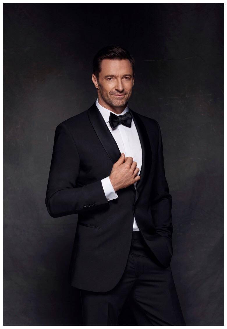 帅气狼叔休·杰克曼,皮夹克配黑色休闲裤,爸爸风的时尚穿搭_电影_大叔