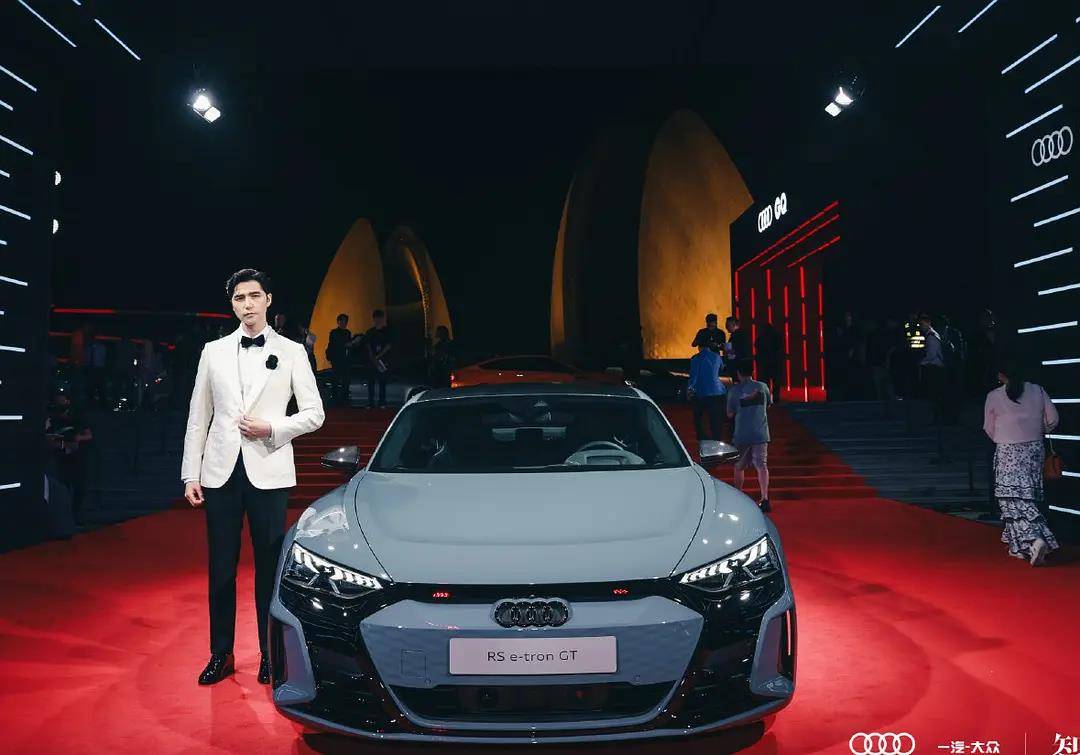 男星gq红毯 木子洋似车模 王耀庆像喜提新车 而他像个修车工 吴宇恒 王子异 Cm