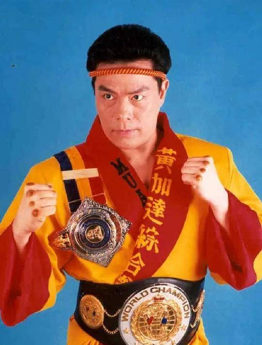 04 黄家达如今的他已经有78岁高龄了,多年的奋斗让他不用在为生计而